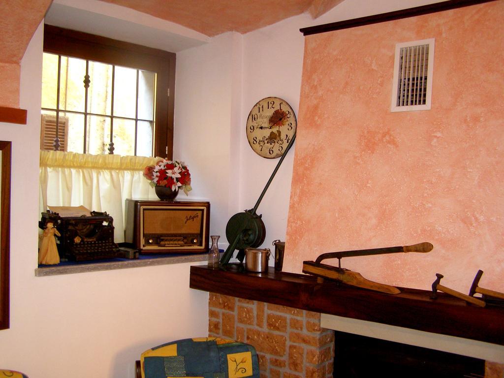 L'Antico Borgo Rooms Rental Caprie Экстерьер фото