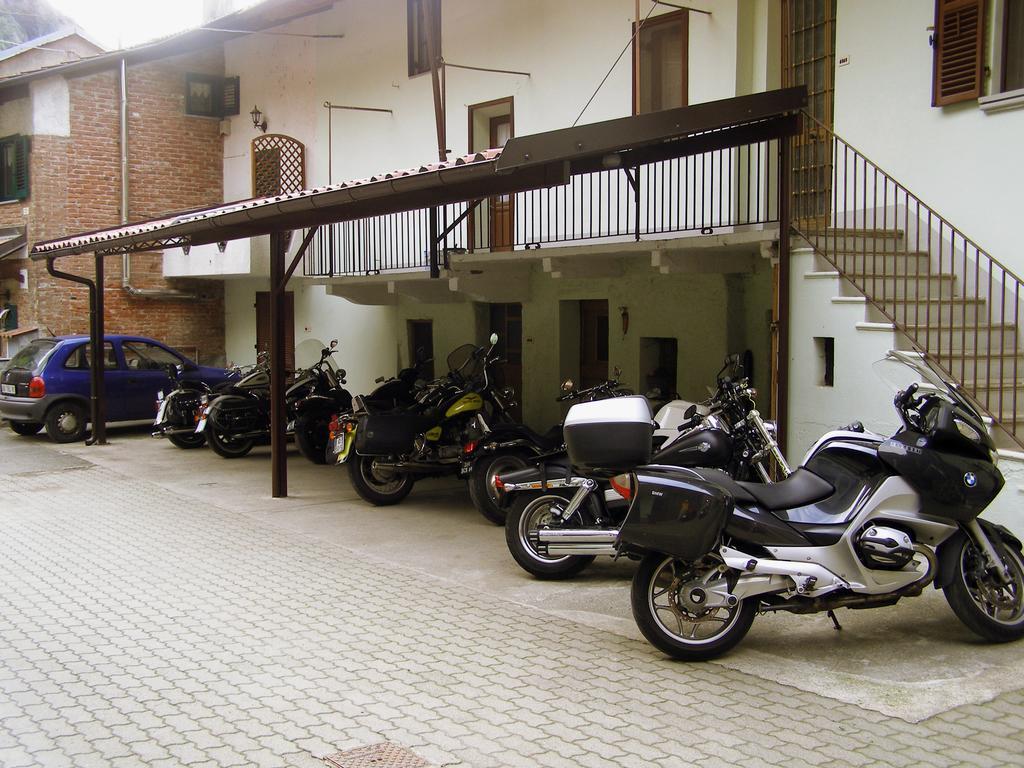 L'Antico Borgo Rooms Rental Caprie Экстерьер фото