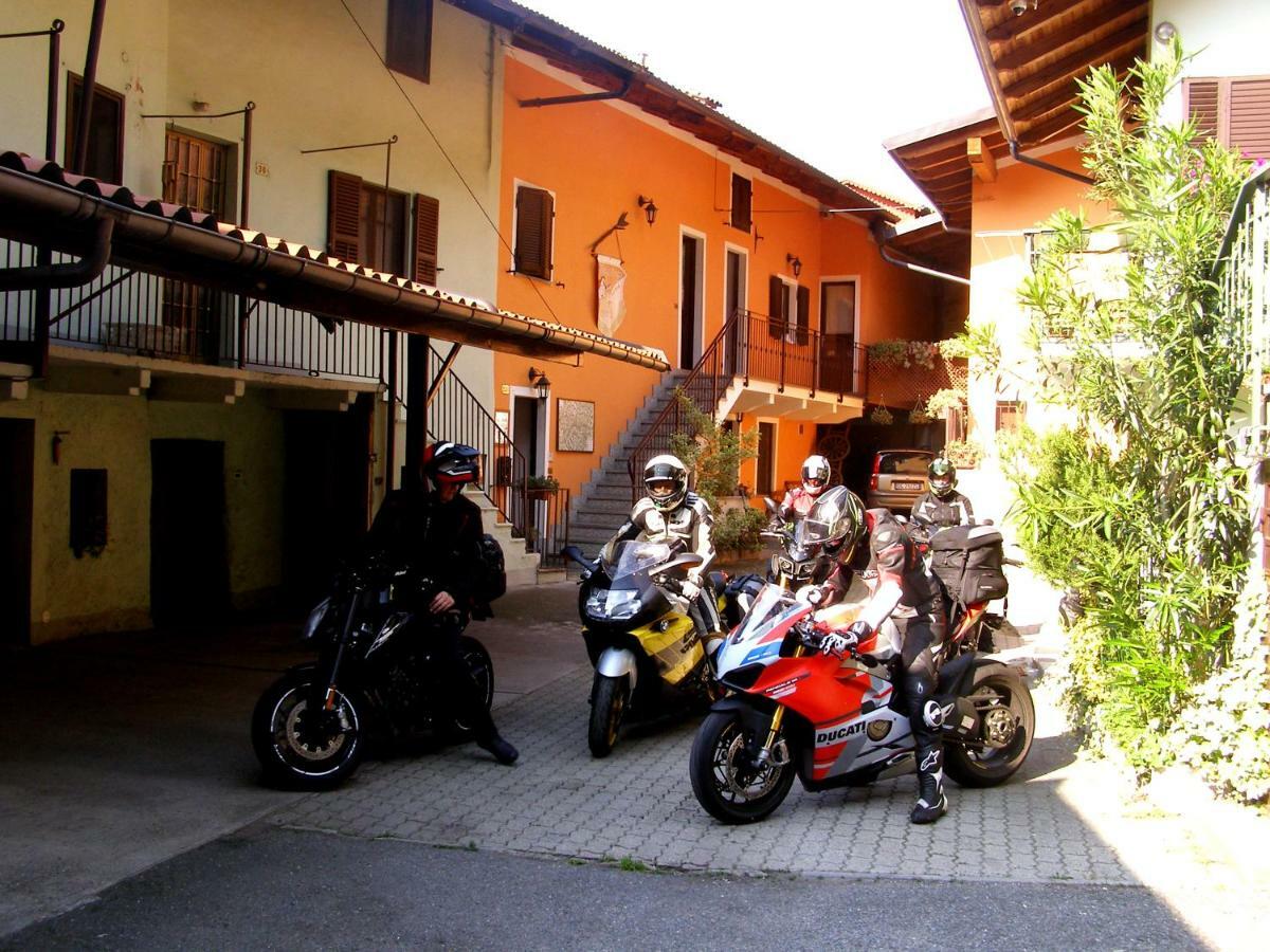 L'Antico Borgo Rooms Rental Caprie Экстерьер фото